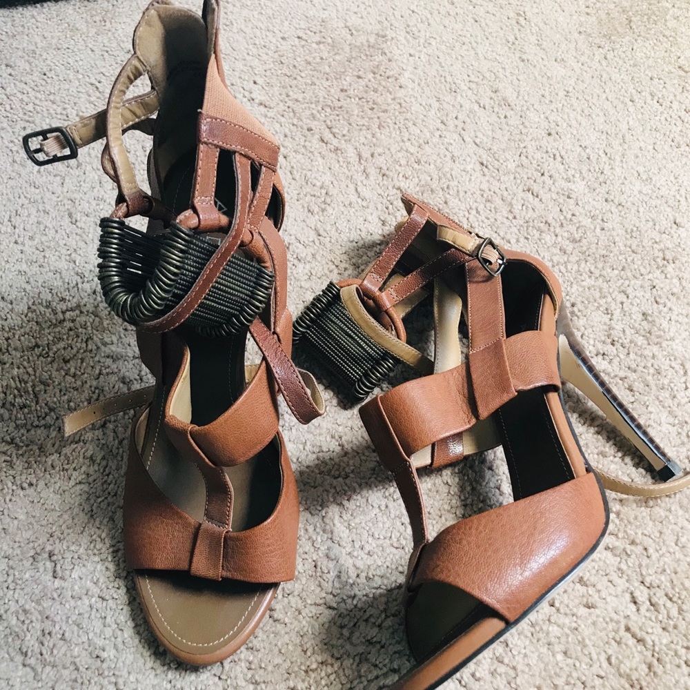 Women’s shoes